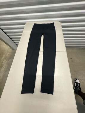 Runway Ready Solid Black High-Waisted Seamless Leggings